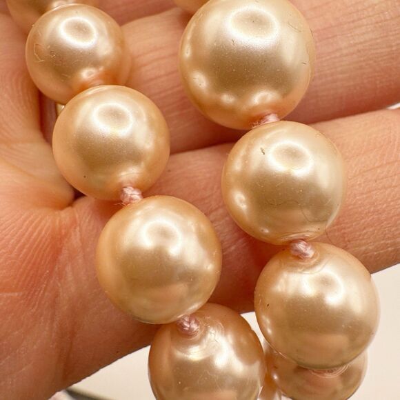 Vintage Graduate Pink Faux Pearl Necklace Sterling Fishhook Clasp Retro Classy - Picture 4 of 9